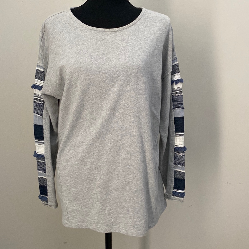 Style  Co SweatshirtTop Size Small